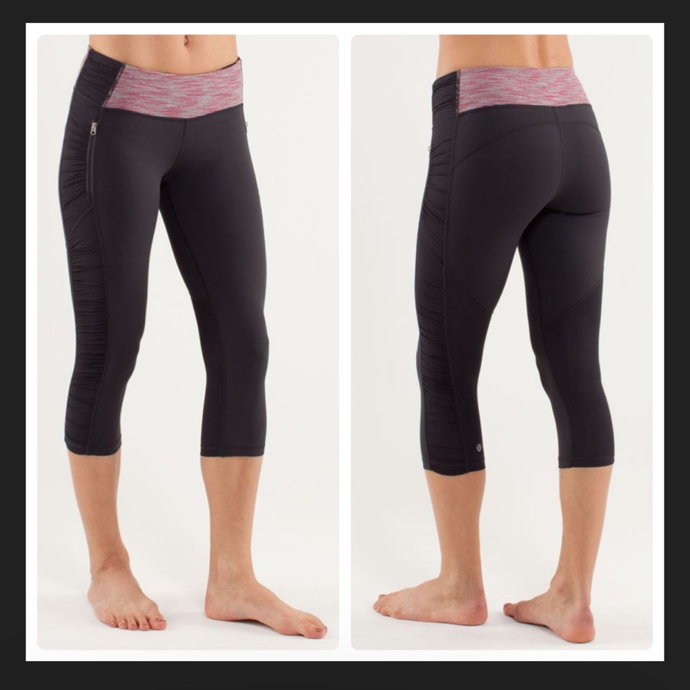 Lululemon In The Sun Crop Deep Coal/Wee Are From Space Deep Coal April Multi